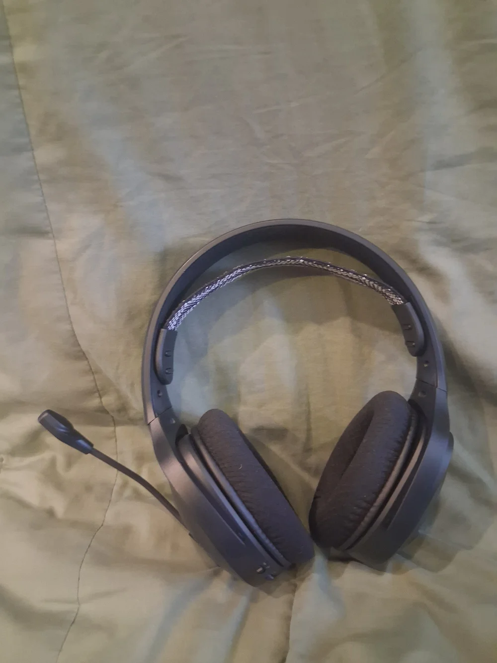 HyperX Cloud Jet Dual Wireless Gaming Headset for PlayStation 4, PlayStation 5